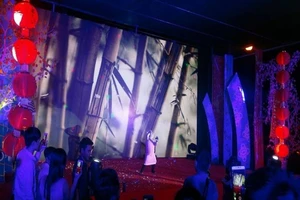 Đừng bắt con trẻ làm chuyện lớn hơn tuổi mình 