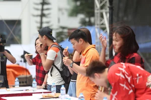 Ăn và xem tại lễ hội ẩm thực lớn nhất Hà Nội 