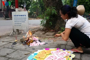 Rằm tháng 7: Lưu ý về cúng lễ Vu lan và cúng chúng sinh