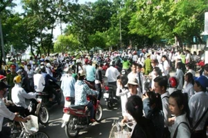 'Lệch ca, lệch giờ' sau 10 năm thực hiện 