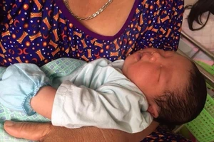 Sẽ trao chứng nhận kỷ lục cho 'Bé sơ sinh nặng nhất VN'