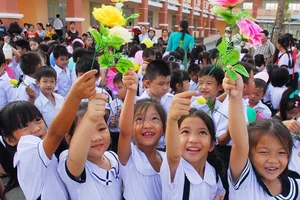 'Không dạy ngoài SGK' - 1 văn bản cần được thu hồi 