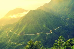 Giáp Tết ngược lên Tây Bắc đón xuân