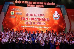 Trao giải thưởng Tôn Đức Thắng cho 10 kỹ sư, công nhân 