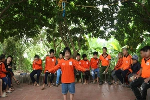 Trẻ tự kỷ là con người, phải được đối xử như con người