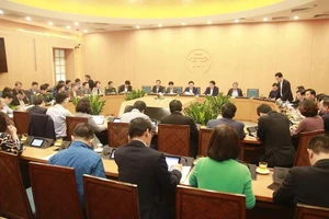 Một gara ô tô bị cách ly vì rửa xe chở bệnh nhân COVID thứ 17