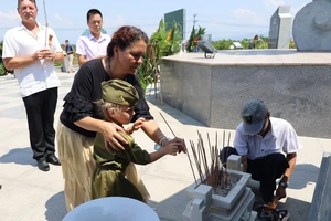 Tưởng niệm liệt sĩ Liên Xô - Việt Nam tại Cam Ranh