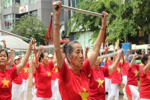 TP.HCM: Hơn 2.000 cụ già tham gia đồng diễn thể dục dưỡng sinh
