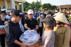 'Có lụt mới gặp được Trường Giang'