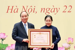 Chủ tịch nước trao tặng danh hiệu cao quý cho các nhà khoa học