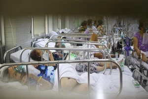 Điều chỉnh mô hình điều trị F0 tháp 5 tầng để tử vong ít nhất