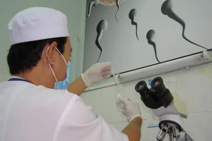 Điều trị vô sinh, bác sĩ cần “song kiếm hợp bích”