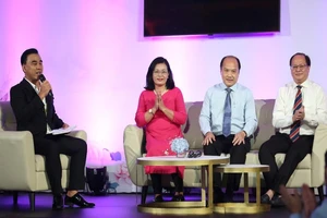 Hơn 4 tỷ đồng tri ân lực lượng y tế tuyến đầu chống dịch 