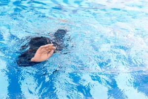 Đề nghị các địa phương hỗ trợ, giảm giá vé, chi phí học bơi cho học sinh