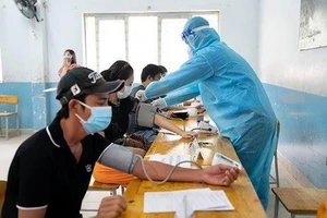 Ai cần tiêm vaccine phòng COVID-19 mũi 3, 4? 