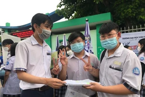 Cập nhật đề thi môn Ngữ văn kỳ thi tốt nghiệp THPT 2022: "Chiếc thuyền ngoài xa" 