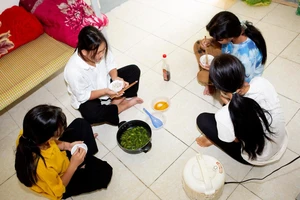 Thầy cô góp tiền giúp học sinh theo học nghề 