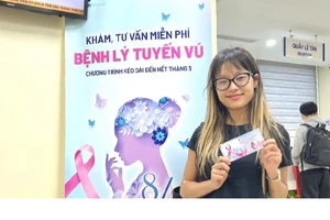 Hàng nghìn phụ nữ được khám vú miễn phí tại Bệnh viện Tâm Anh