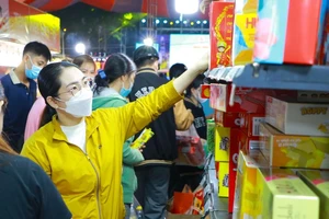 Chọn ở lại vì tiền về quê dịp Tết thật xa xỉ!