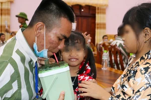 Bữa cơm gia đình ở nơi đặc biệt