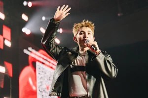 Khán giả chung tay cùng Jun Phạm góp gần 1 tỉ đồng giúp 26 em nhỏ mổ tim