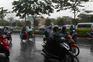Lại có mưa giải nhiệt cho Sài Gòn