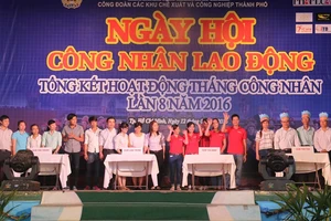 Công nhân háo hức tham gia tìm hiểu pháp luật 