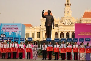 TP.HCM phát động phong trào thi đua toàn thành