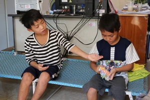 2 trẻ 12 tuổi làm thuê tố bị đánh nên bỏ đi lạc