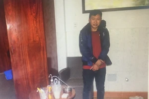 Chìa khóa phòng khách sạn tố giác kẻ buôn ma túy