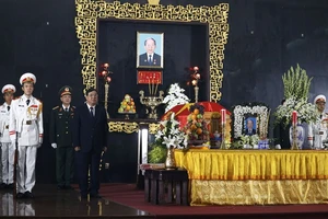 Xúc động những dòng tiễn biệt nhà tình báo Mười Hương