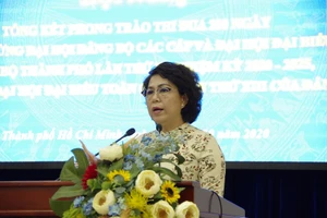 'Trong khó khăn phải dựa vào dân, dựa vào sức sáng tạo'