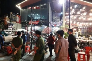 TP Thủ Đức: Tìm người đến quán ăn vườn nướng Mái Đỏ