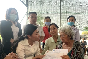 Hỗ trợ hơn 160 triệu cho gia đình 6 người chết trong vụ cháy