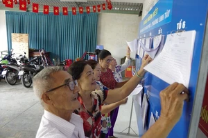 TP.HCM: Đến 12-5 phát xong thẻ cử tri