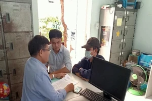  Đổ rác nơi công cộng: Thêm người dân bị phạt mức 4 triệu đồng