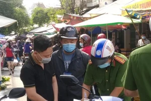 TP Thủ Đức: Siết việc đeo khẩu trang, phạt 9 trường hợp