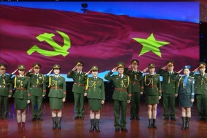 Bình chọn cho đội tuyển nghệ thuật QĐND Việt Nam thi đấu tại Nga