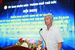 Ông Võ Văn Hoan: Sở, ngành phải hướng dẫn các nội dung đã phân cấp cho Thủ Đức