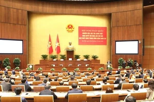 Ông Phan Đình Trạc: Xử lý nghiêm các hành vi tham nhũng, tiêu cực để 'không dám' tham nhũng