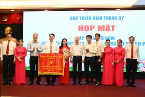 Trang tin điện tử Đảng bộ TP.HCM tròn 20 năm thành lập