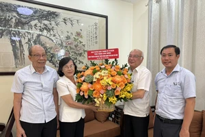 TP.HCM thăm, chúc mừng nhân kỷ niệm 94 năm ngày truyền thống ngành tuyên giáo