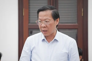 TP.HCM còn nhiều ràng buộc trong triển khai Nghị quyết 98