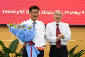 Chủ tịch UBND quận 8 Trần Thanh Tùng giữ chức Bí thư quận 8