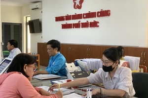 HĐND TP.HCM xem xét thí điểm thành lập Trung tâm phục vụ hành chính công 