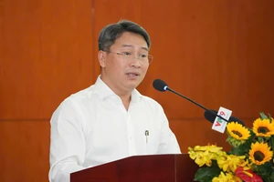 Tinh gọn bộ máy cần chuyển cung cấp dịch vụ công sang các đơn vị sự nghiệp