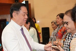 Ông Nguyễn Trọng Nghĩa: Các nữ cựu tù cách mạng là hiện thân của dân tộc Việt Nam anh hùng