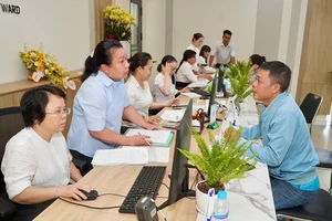 Người dân cảm nhận rõ sự thay đổi môi trường hành chính ở TP.HCM