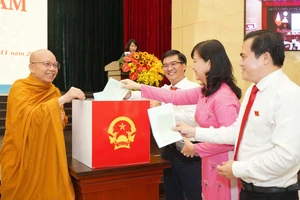 Ba giám đốc Sở được bầu bổ sung Ủy viên UBND TP.HCM