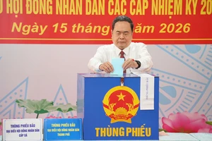 Chủ tịch Quốc hội Trần Thanh Mẫn: Đi bầu là quyền và trách nhiệm thiêng liêng của công dân cả nước